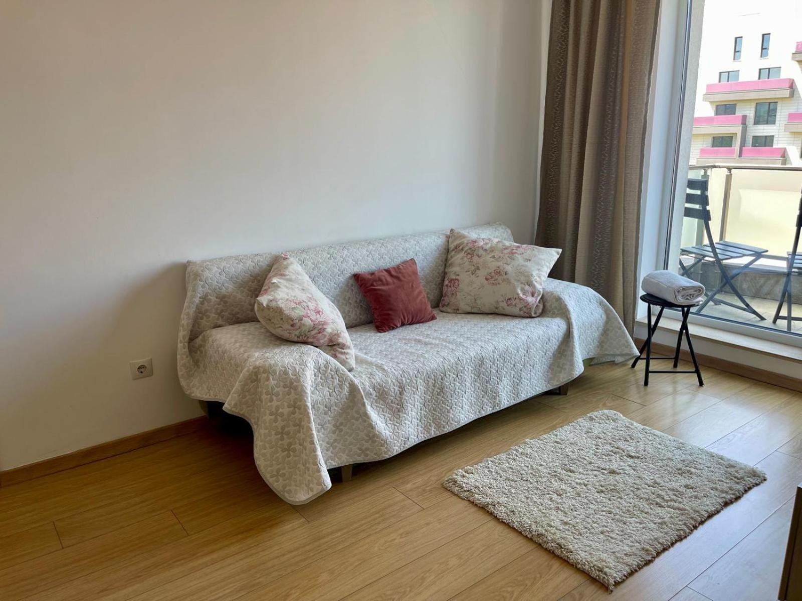 Yamaluxe Apartments - Between The Lakes - Close To Iulius Mall คลูจ-นาโปกา ภายนอก รูปภาพ
