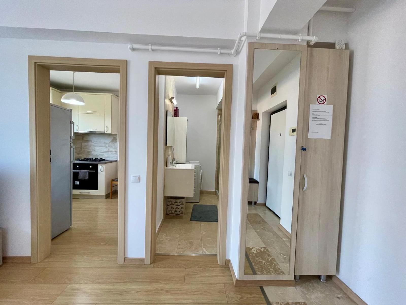 Yamaluxe Apartments - Between The Lakes - Close To Iulius Mall คลูจ-นาโปกา ภายนอก รูปภาพ