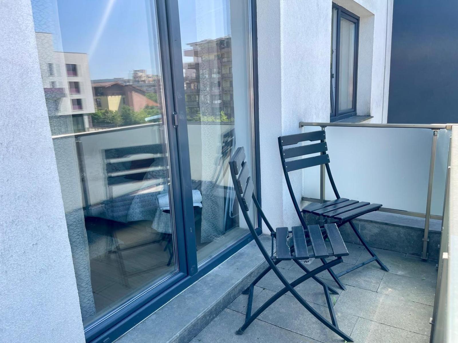 Yamaluxe Apartments - Between The Lakes - Close To Iulius Mall คลูจ-นาโปกา ภายนอก รูปภาพ